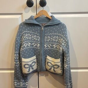 Blue and White Women's Sweater with Bow Pockets